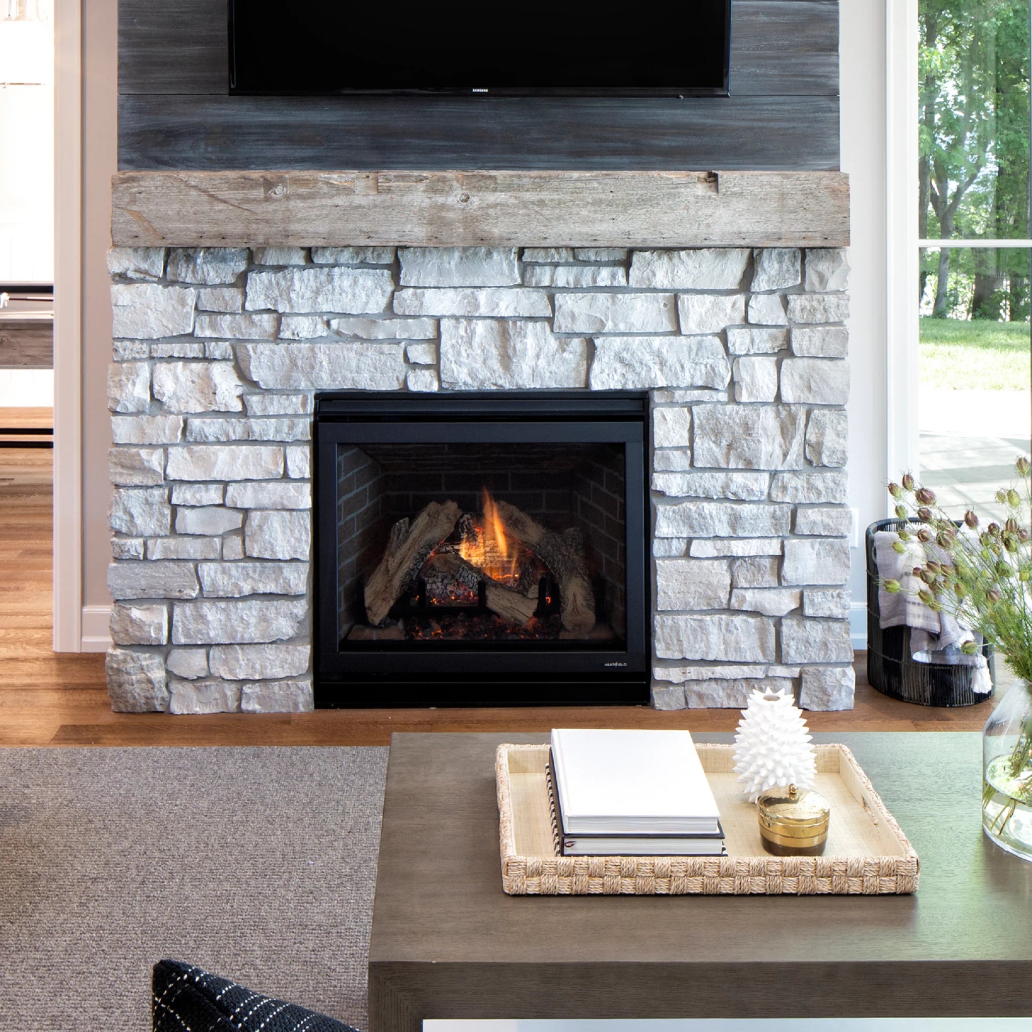 Foyer au Gaz Heat & Glo 6000 / 8000 – Norea Foyers